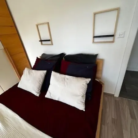 Lejlighed Appart, Avec Parking A Quelques Minutes Du Depart Des Telecabines