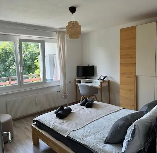 Appart, Avec Parking A Quelques Minutes Du Depart Des Telecabines * 克莱恩 蒙塔纳